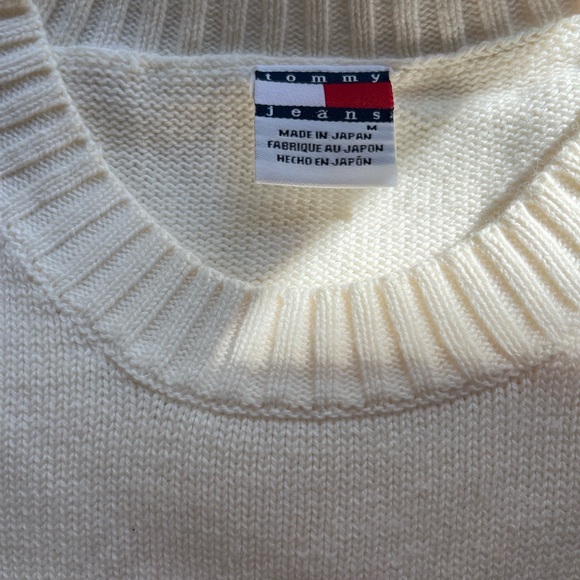 Tommy Hilfinger, Cream Cropped Sweater - Size Medium - Picture 4 of 4